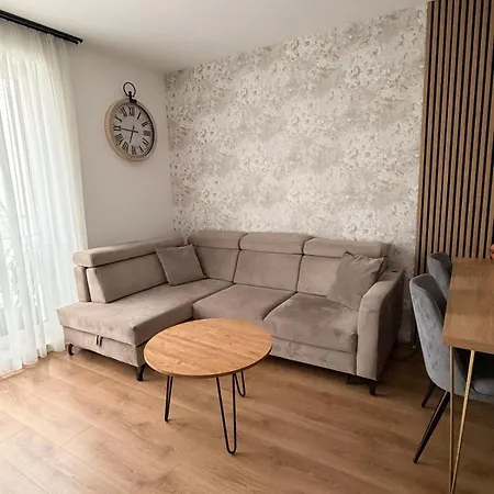 A Cozy In The Center Of *